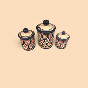 Marokkanische traditionelle handgefertigte Krüge