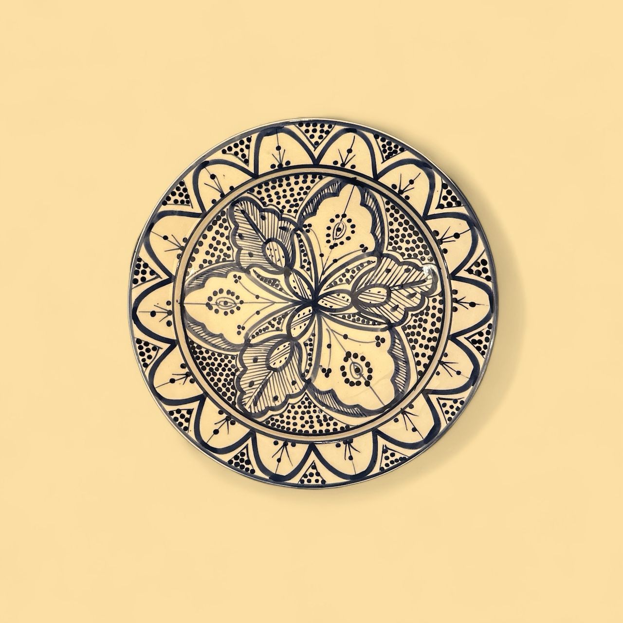 Traditionelle marokkanische handgefertigte Teller