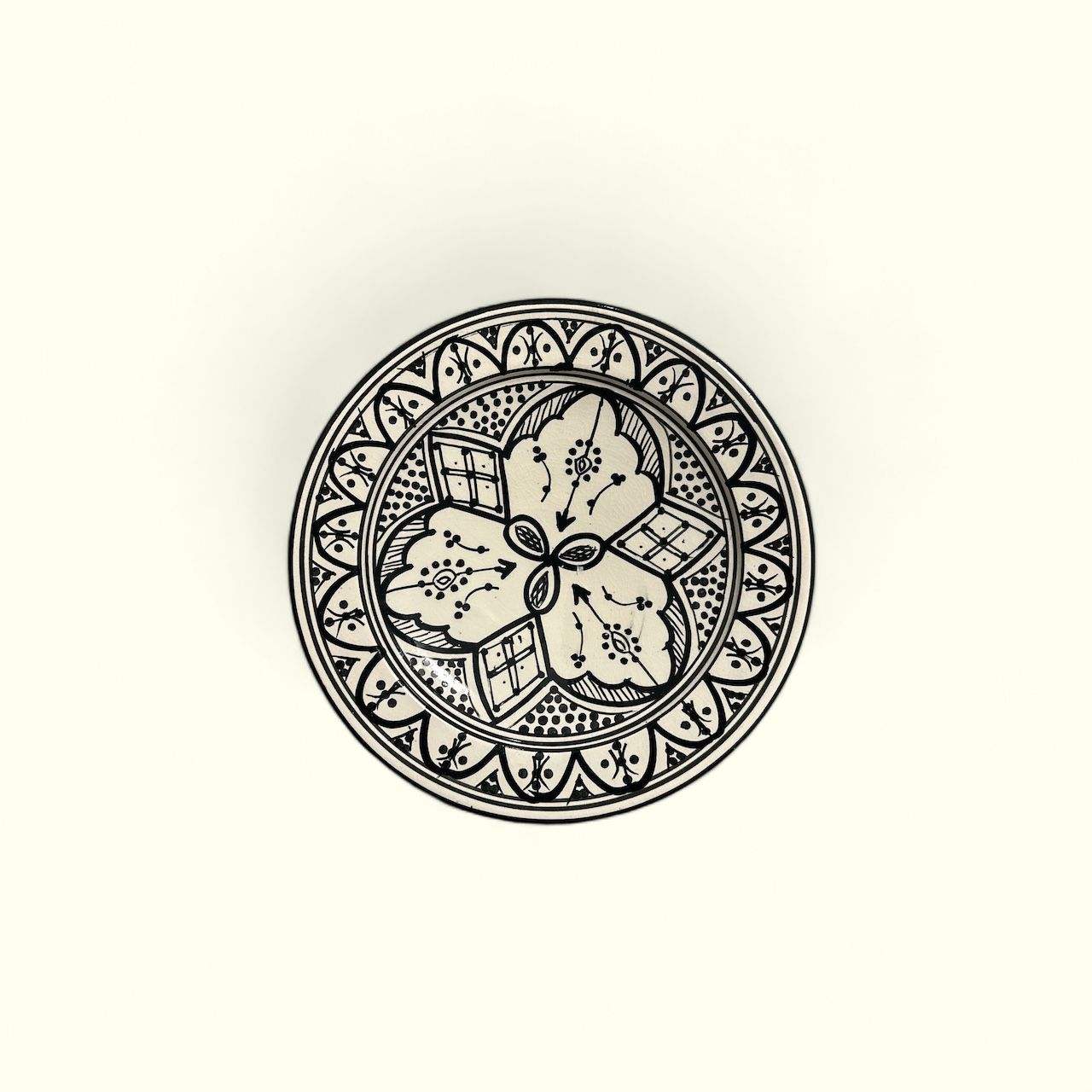 Traditionelle marokkanische handgefertigte Teller